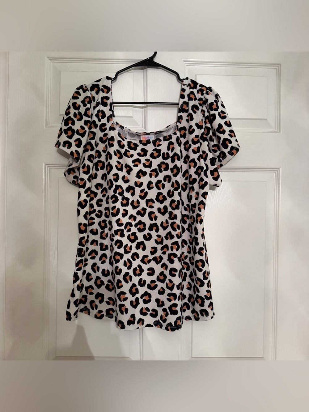 Leopard Print Short Sleeve Women's Top - White and Brown